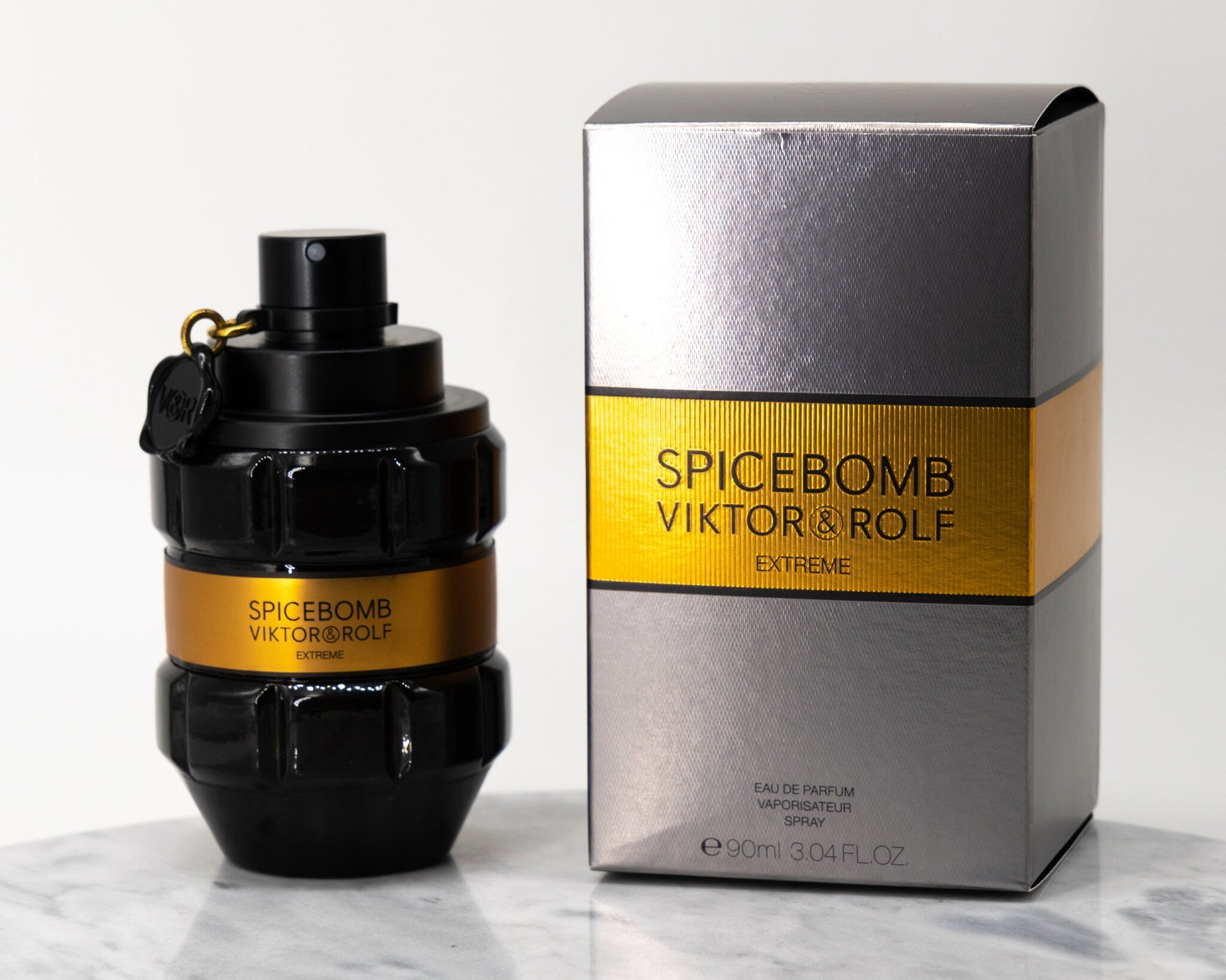 Viktor & Rolf Spicebomb Extreme perfume bottle and box